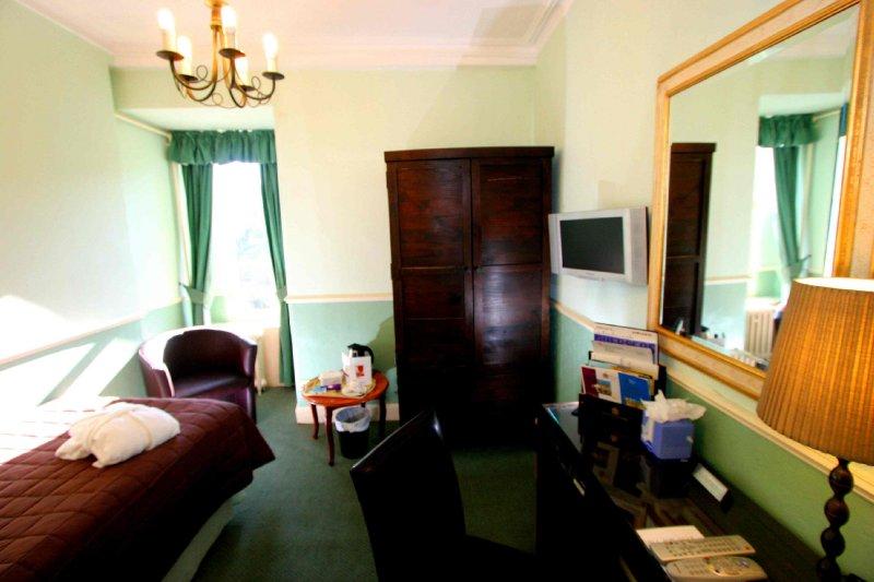 Royal Overseas League Hotel Edynburg Pokój zdjęcie